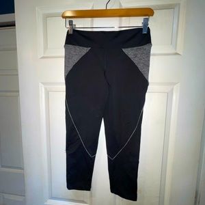 Bebe sport cropped black leggings with space grey patches and pipping size Small